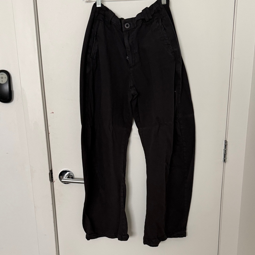 Women’s barrel pants 
Faded black
FP